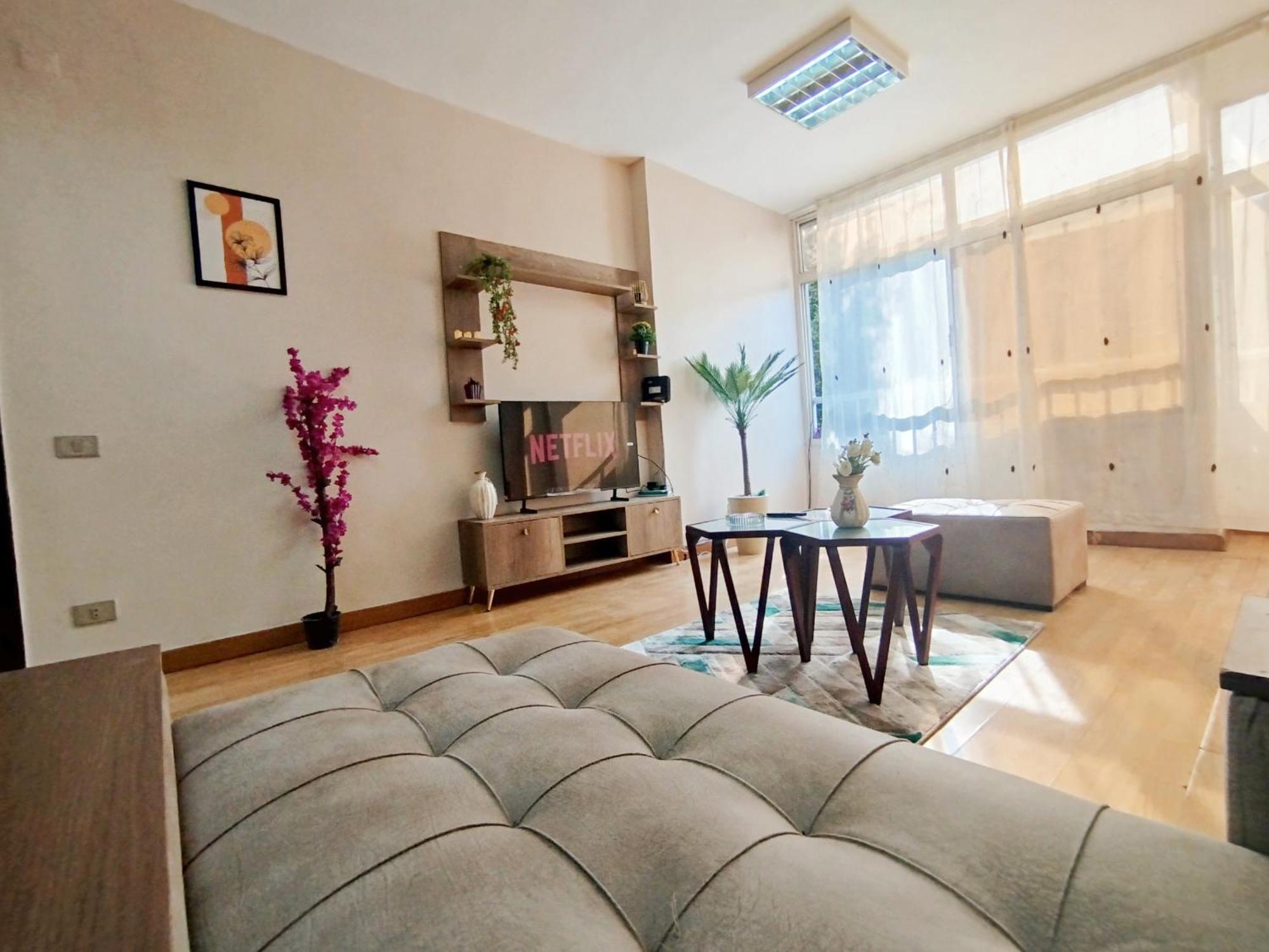 Garden City Apartment In Downtown Kairo Eksteriør billede
